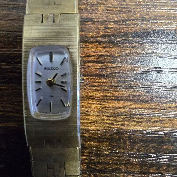 Lot Of 6 Women's Vintage Watches Including Miykon & Seiko NOT WORKING READ - Picture 6 of 16